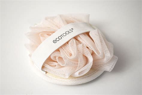 The 7 Best Loofahs Tested And Reviewed