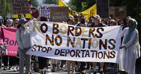 Los Inmigrantes Ganan La Batalla A Johnson S Lo Podr Deportar A A