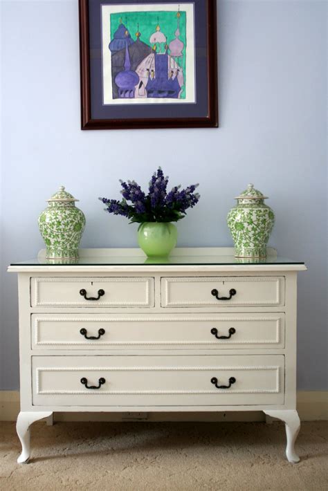 Lilyfield Life: White chest of drawers