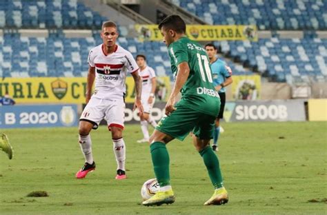 dois gols de Elton Cuiabá vence o Botafogo e volta para o G4 na