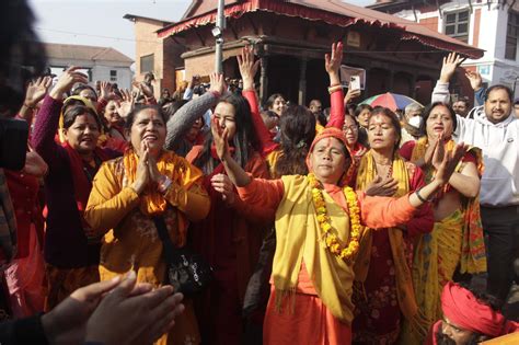 Devotees Throng Pashupatinath Temple On Occasion Of Mahashivaratri