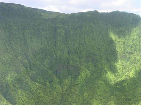 Honokohau Falls - Remote Waterfall in the heart of West Maui