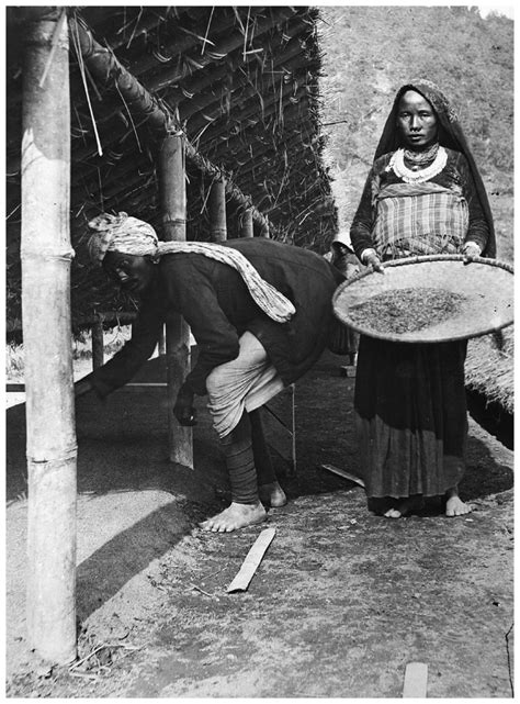 Figure 112 Photograph Of Local Inhabitants Labouring At Munsong