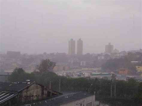 Após Vendaval Bh Tem Previsão De Pancadas De Chuva E Trovoadas Neste