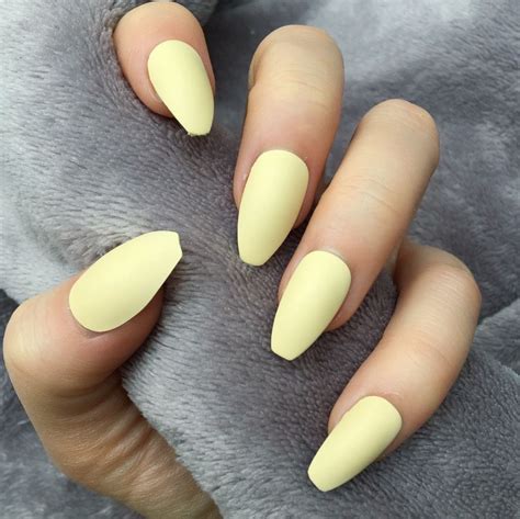 Pin By On Nails Acrylic Nails Yellow Yellow Nails