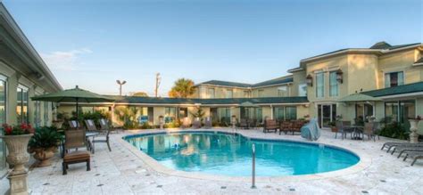 10 Best Hotels With Rooftop Pool In Charleston, South Carolina ...