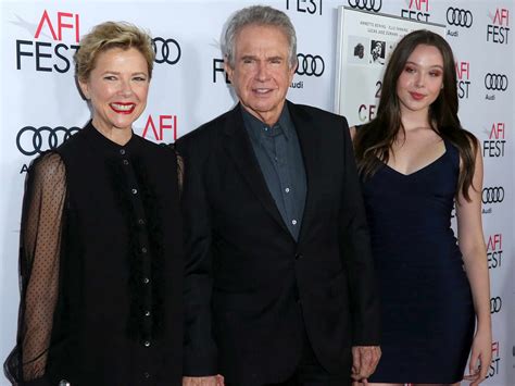 Annette Bening, Warren Beatty's Daughter Ella Makes Broadway Debut