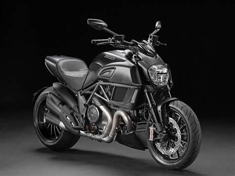 2016 Ducati Diavel | Motorcycle Buyer's Guide