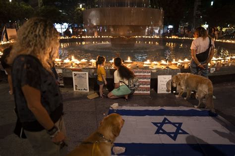 Bilderstrecke zu Tel Avivs Bürgermeister Ron Huldai sieht Israel Im