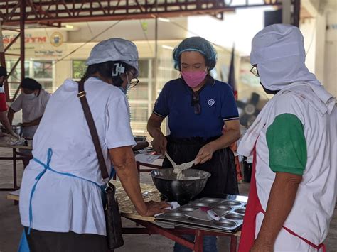 Tesda Trains Luisita Farmers Youth On Bread Making The Voice Newsweekly