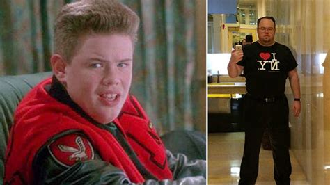 This is what Buzz McCallister from Home Alone looks like now - Heart