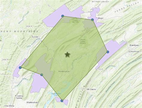 How To Find The Centroid Between Multiple Polygon Features In Arcgis