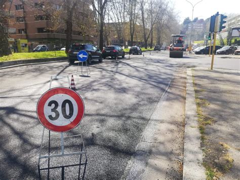 Prati Fiscali Lavori In Corso Per Il Nuovo Manto Stradale Foto