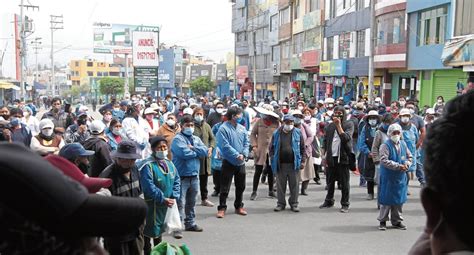 Arequipa Comerciantes Del Avelino C Ceres Preocupados Porque Empresa