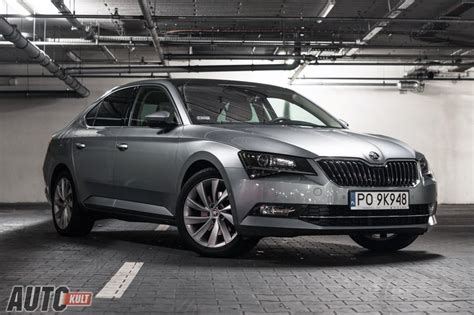 Nowa Škoda Superb 1 4 TSI Style test opinia spalanie cena