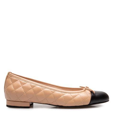 02 1563 NUDE Labrini