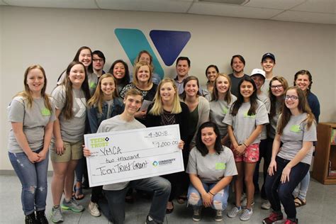 Teen Trust Delivers 11 195 In Grants To Black Hawk County Nonprofits