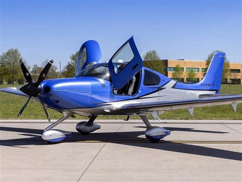 Cirrus Sr22t