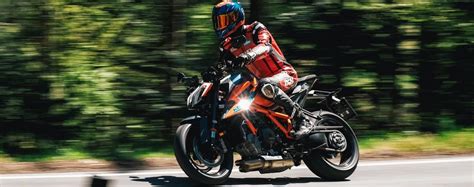 Hyper Naked Bike Vergleich 2021 KTM 1290 Super Duke R
