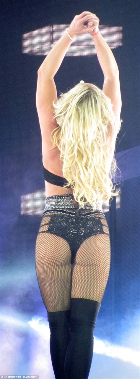 Britney Spears Flaunts Her Enviable Figure On Her Piece Of Me Tour At