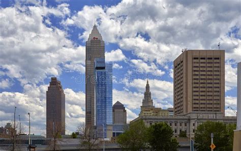 Cleveland Skyline editorial photo. Image of structures - 92919296