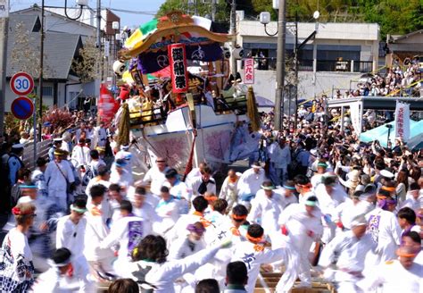 豊漁願う「御船祭」本祭り 10トンの船、街駆け抜ける [写真特集1 5] 毎日新聞