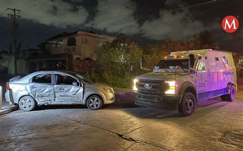 Camioneta de valores choca contra vehículo en Ciudad Madero Grupo Milenio