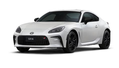 2022 Toyota GR 86 rocks its new sports car looks - CNET