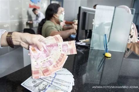 Nasabah Valas Merapat Cek Kurs Dollar Rupiah Di BCA Hari Ini Rabu 9