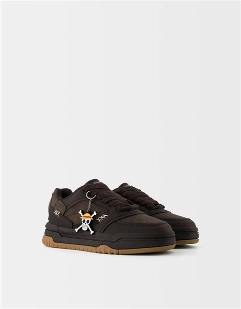 One Piece Skater Trainers With Keyring Detail Men Bershka