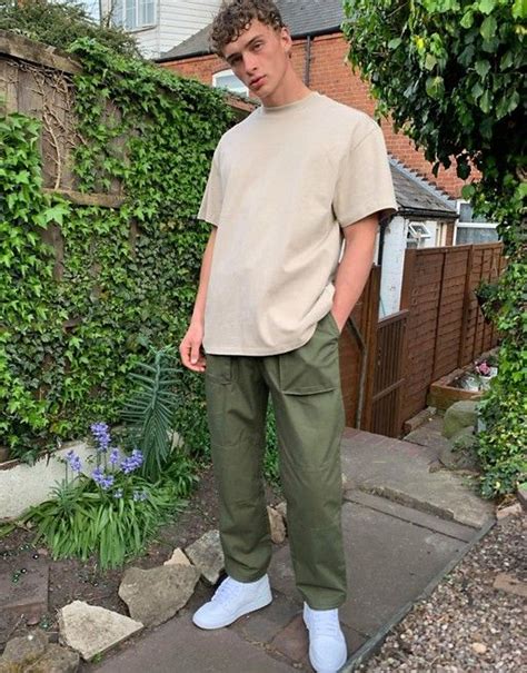 Weekday Noah Cargo Pants In Green Asos Pants Outfit Men Cargo