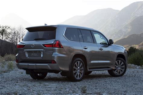 Here's What We Love About The Lexus LX 570