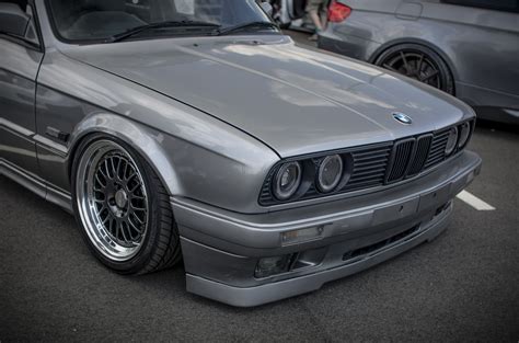 BMW E30 Stance Wallpaper