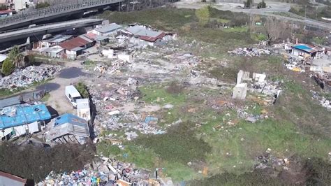 Traffico Illecito Di Rifiuti A Scampia Nel Campo Rom