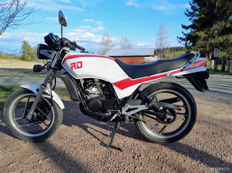 Yamaha Rd Ypvs Cm Ikaalinen Moottoripy R Nettimoto