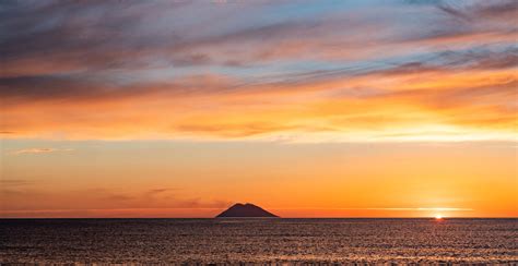 Discover the Sunset terrace bar at Baia del Sole in Capo Vaticano