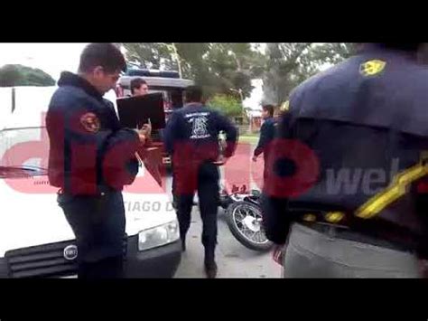 Parque Aguirre Motociclista Herido Al Chocar La Puerta Abierta De Una