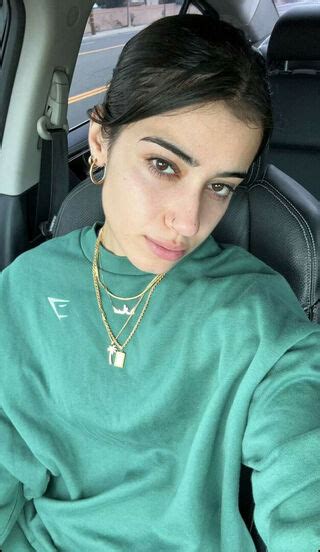 Sara Saffari Sarasaffari Nude OnlyFans NudoStar TV