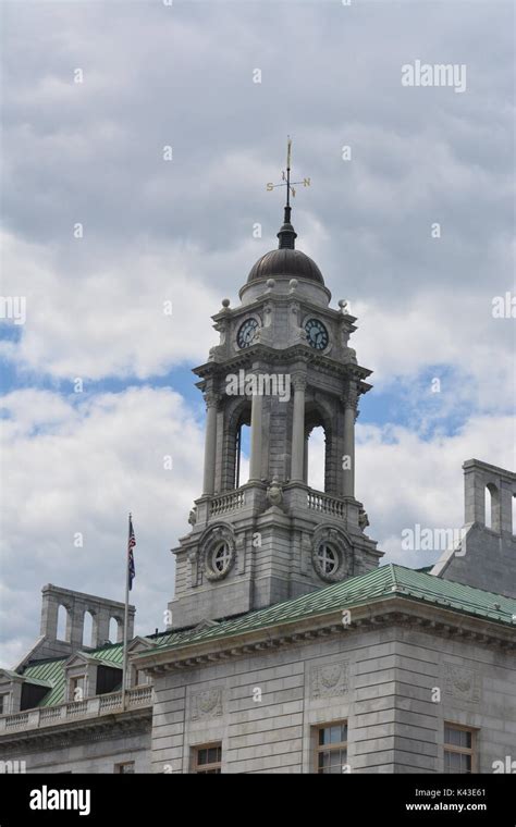 Portland Maine City Hall Stock Photo - Alamy