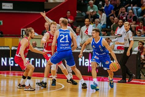 Bilderstrecke Zu Basketball Frankfurt Skyliners Trainer Hammink Im