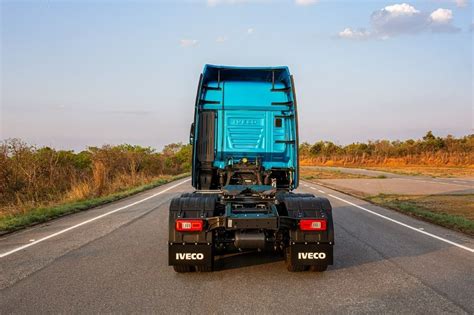 IVECO lança o S Way mirando ter relevância entre os pesados