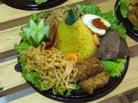 Foto Tumpeng Mini - WARUNG MAKAN DAN CATERING "WARUNG Q-NENG"