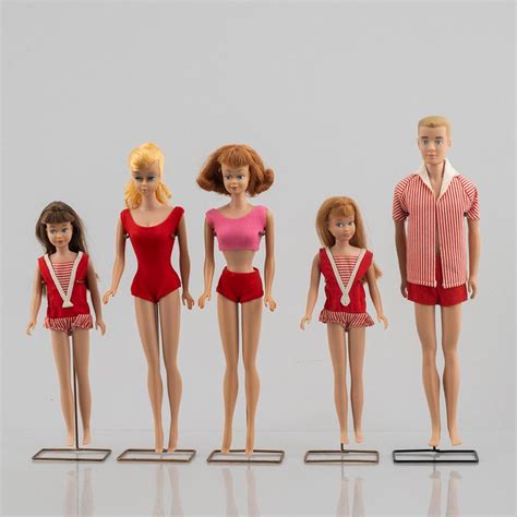 Barbiedockor St Bl A Barbie Swirl Ponytail Blonde Skipper Red