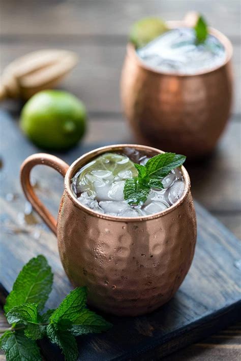 How To Make A Moscow Mule 3 Ingredients Savory Simple Moscow Mule