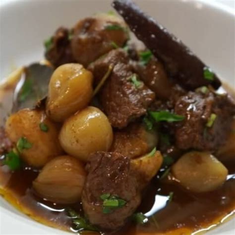 Greek Beef Stifado Slow Cooker Shiftychevre