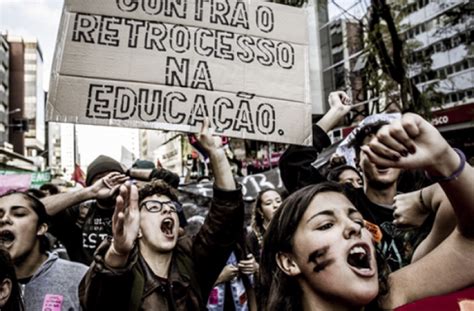 LPS LUTA PELO SOCIALISMO Revogação do Novo Ensino Médio é parte das