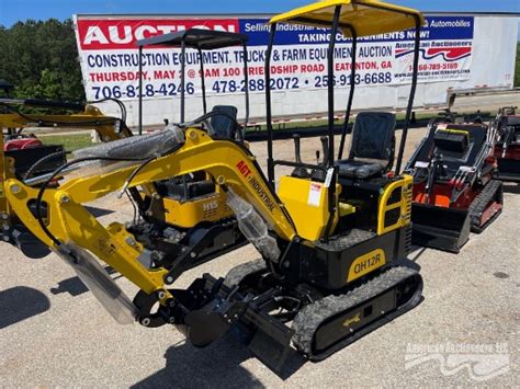 Agt Industrial Qh 12r Mini Excavator Heavy Construction Equipment Excavators Online Auctions