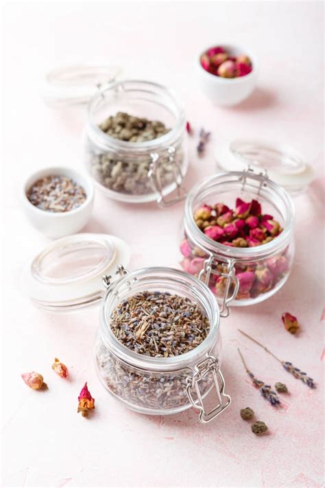 How To Make Potpourri Using Dry Flowers And Herbs