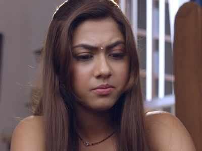 Tujhse Hai Raabta Written Update April 18 2019 Kalyani Panics On