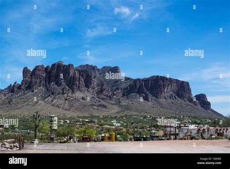 Superstition mountains mine hi-res stock photography and images - Alamy